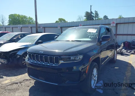 2023 Jeep Grand Cherokee Laredo X 4X4 from USA, damaged, VIN 1C4RJHAG7P8910819